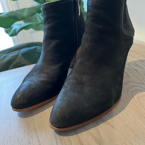 Franco Sarto women’s size 8.5 suede leather black booties - Picture 3 of 4